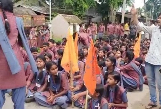 Students Protested against Teachers' Crisis in Khowai Students Protested against Teachers' Crisis in Khowai
